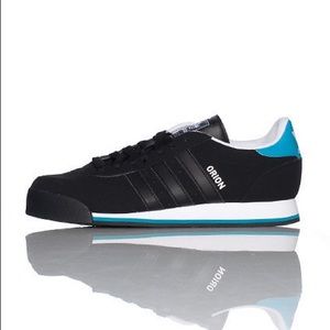 Adidas Orion sneaker